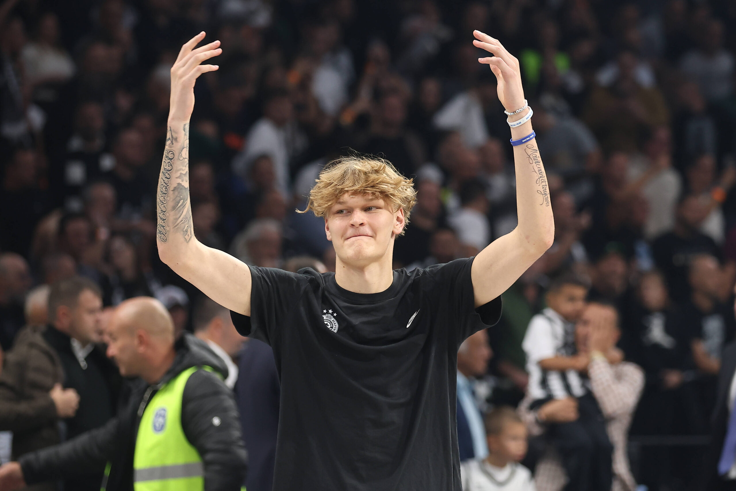 Partizan krenuo put Španije: Murinen u avionu sa ekipom!