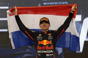 Maks Ferštapen sa holandskom zastavom